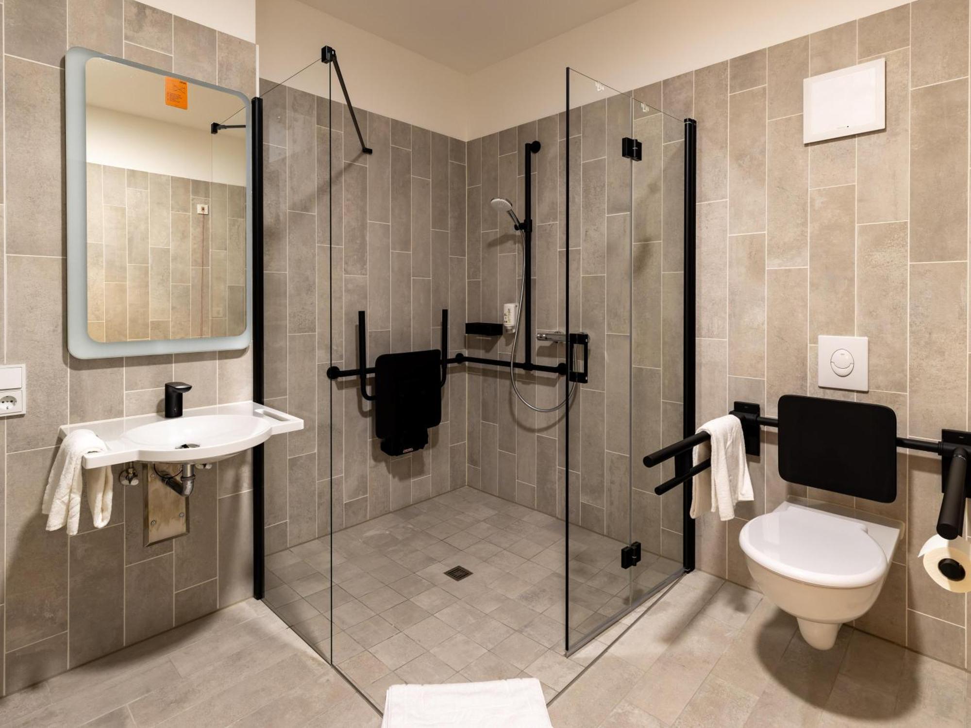 B&B Hotel אידר-אוברשטיין מראה חיצוני תמונה
